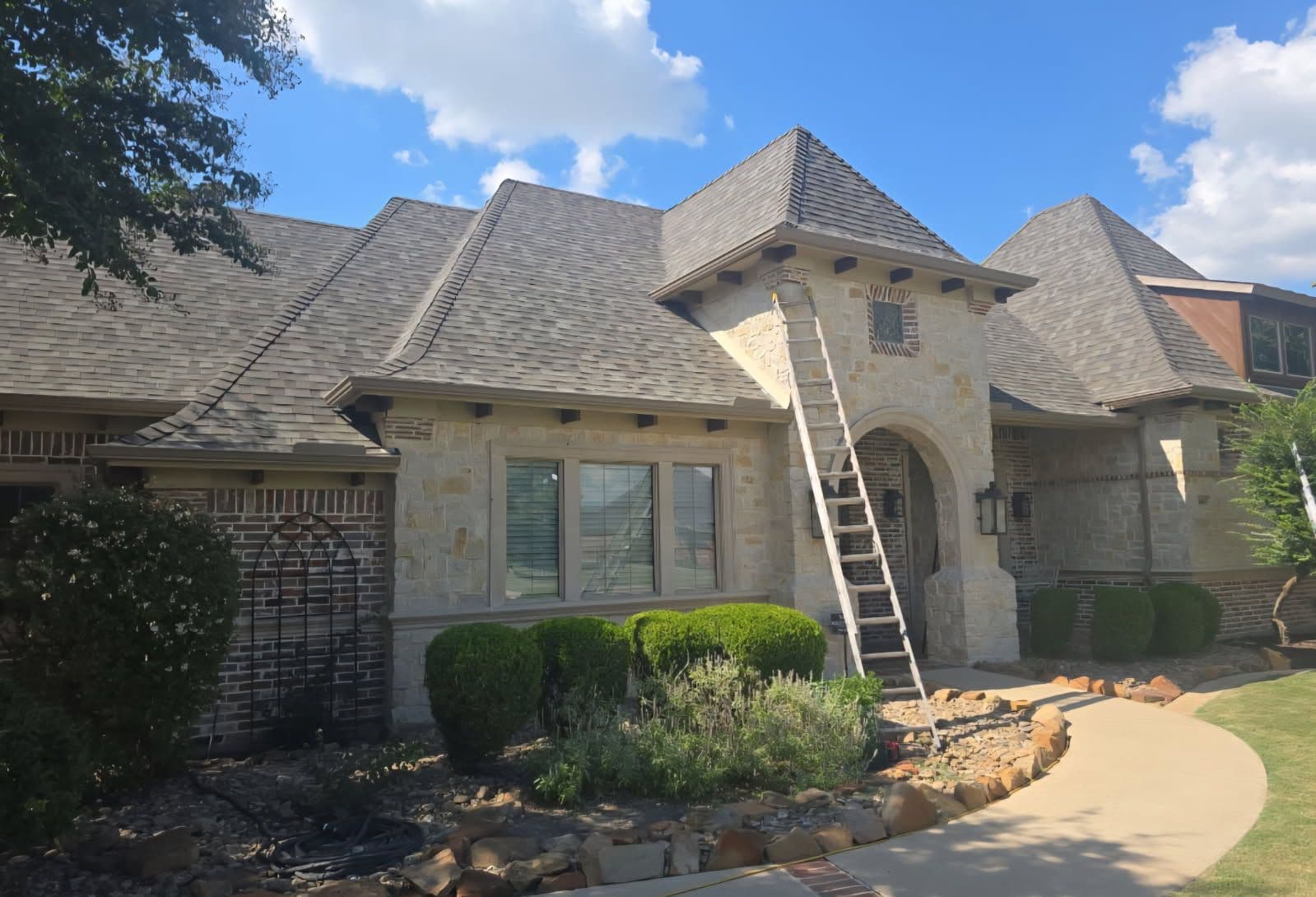 Gallery photos for Sophisticated Gutter Installation in Prosper: Image #2