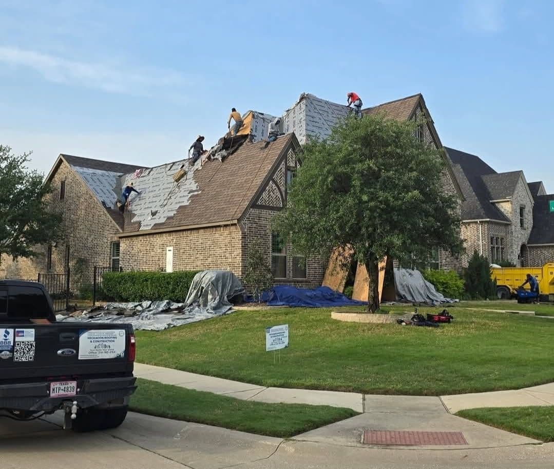 Efficient Roof Replacement in Lakeside Area