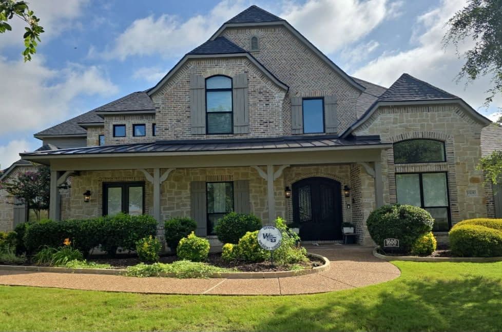 Expert Metal Roofing Services in Texas image