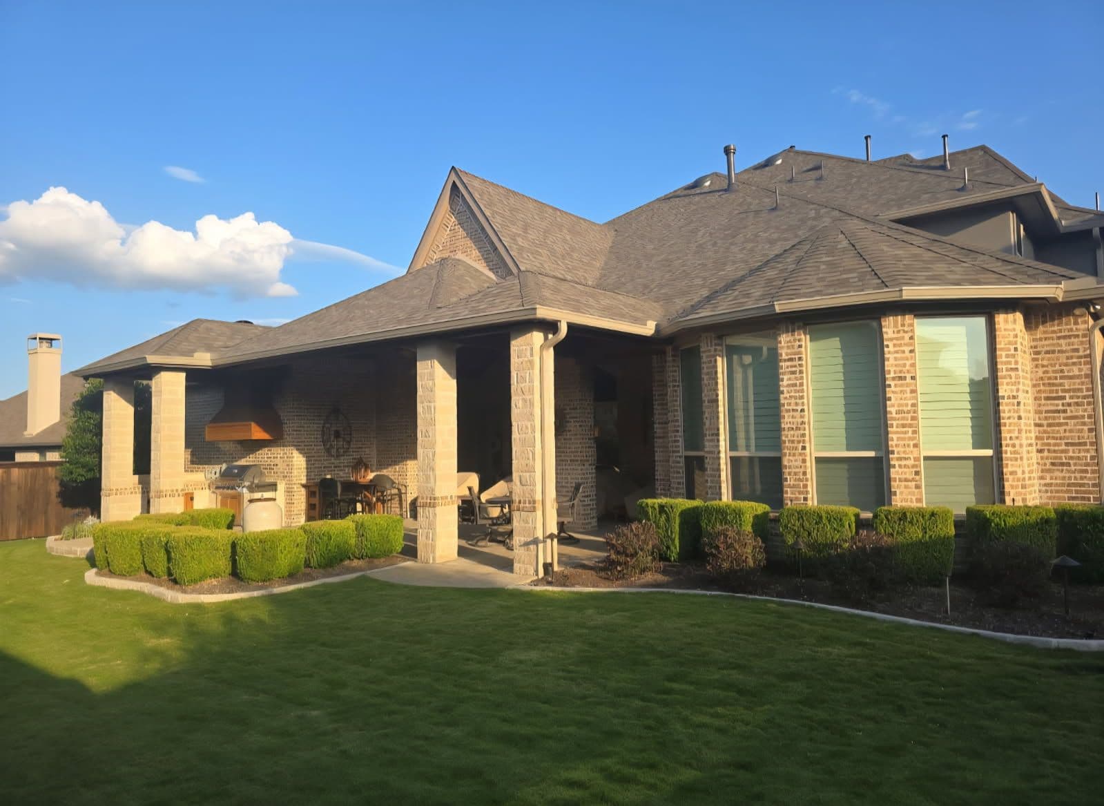 Gallery photos for Elegant Home Makeover with New Roof and Gutters: Image #1