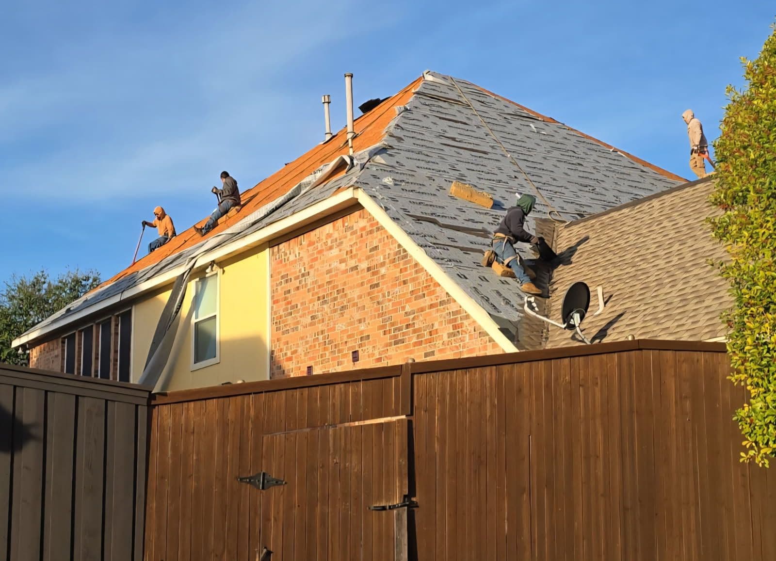 Gallery photos for Roof Upgrade with Owens Corning TruDefinition Duration Shingles in Gentle Creek: Image #1